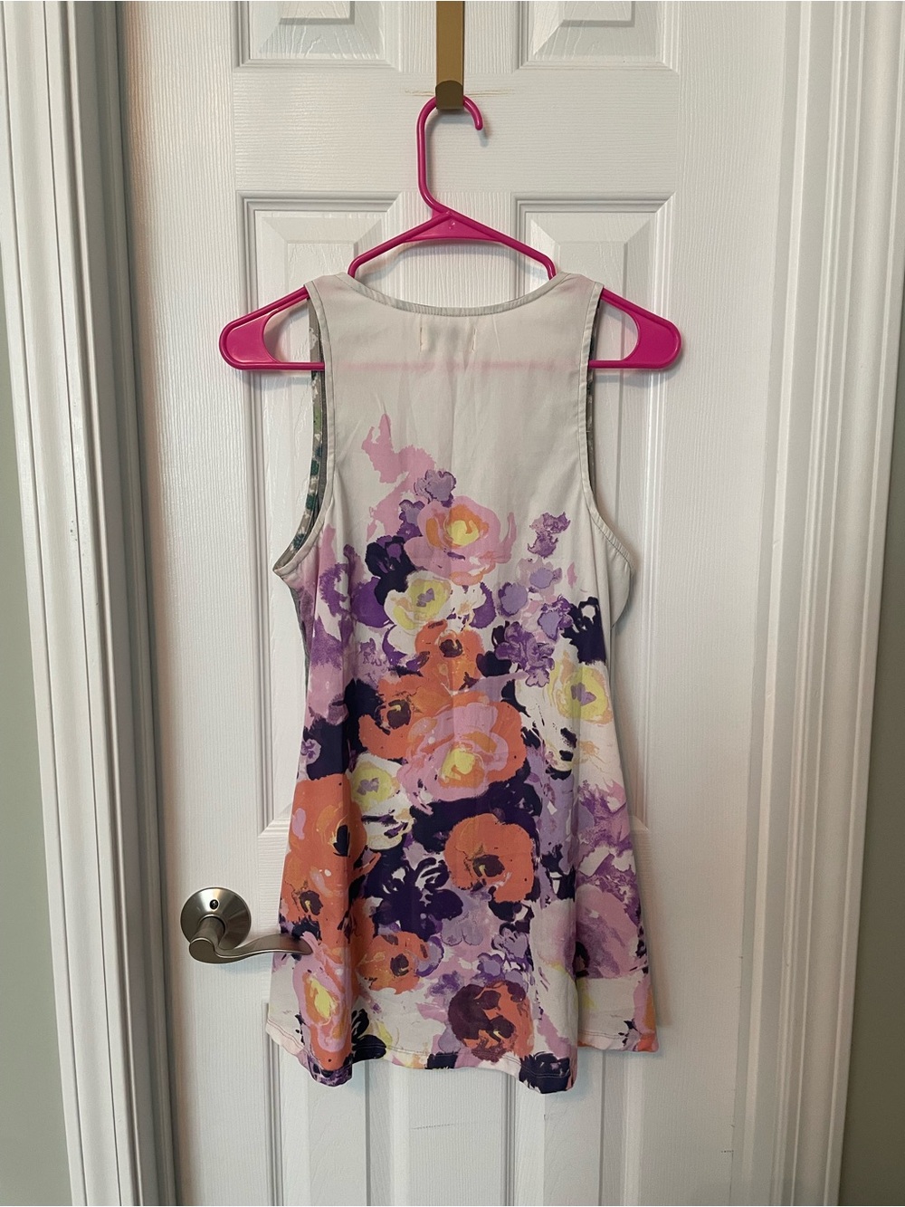 Porridge for Anthropologie Sleeveless Floral & Polka Dot V-Neck Tank Top - Picture 3 of 5